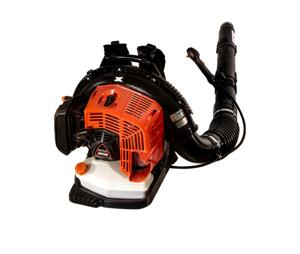 ECHO PB-7910T X-Series – Professzionális Benzinmotoros Háti Lombfúvó Az ECHO PB-7910T az X-széria büszkesége: egy extrém teljesítményű háti lombfúvó, amely a legnagyobb kihívást jelentő takarítási munkákhoz készült.